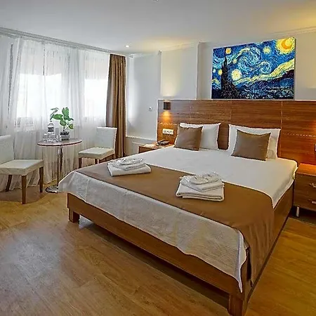 Class Bosphorus 3*