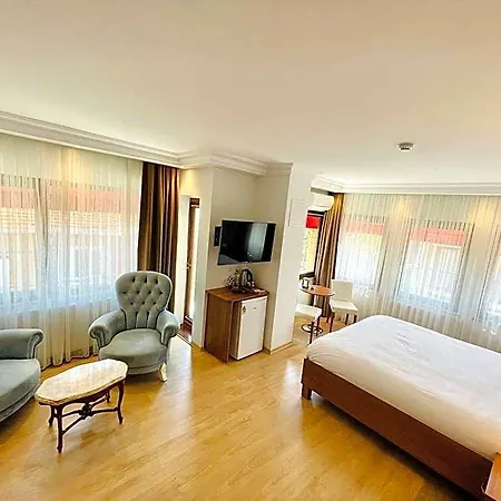 Class Bosphorus Hotel 3*